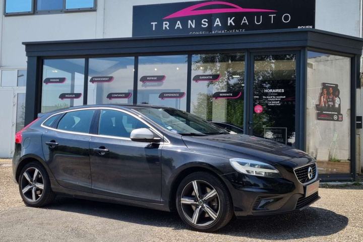 VOLVO V40