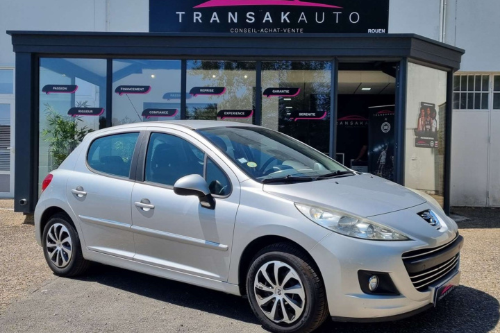 PEUGEOT 207
