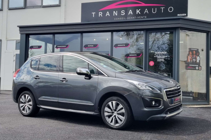 PEUGEOT 3008